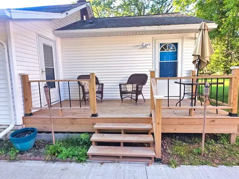 Exterior - 1502 N Walnut St, Olney, IL 62450 photo 10 of 12