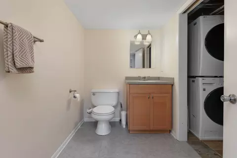 Bath - 1820 Johnson Dr, Normal, IL 61761 photo 2 of 2