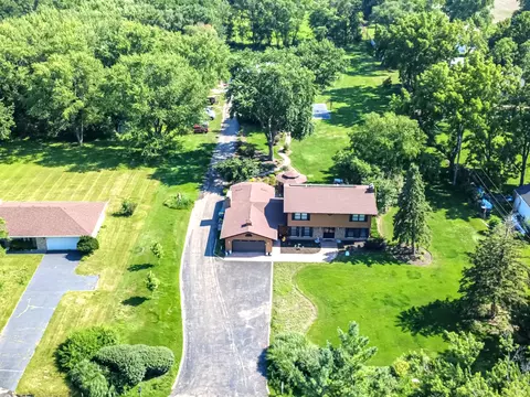 1310 New Lenox Rd, Joliet, IL 60433