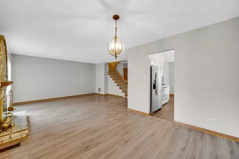 1264 Reading Ct, Wheaton, IL 60189 photo 7