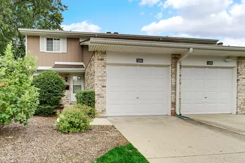 1264 Reading Ct, Wheaton, IL 60189 photo 2