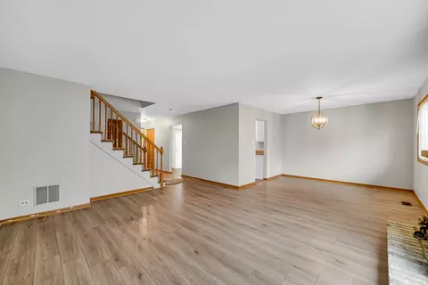 1264 Reading Ct, Wheaton, IL 60189 photo 6