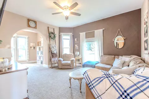 Living - 700 E Cedar St, Le Roy, IL 61752 photo 1 of 3