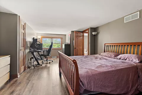 Bedroom - 5205 Deerfield Dr, Morris, IL 60450 photo 2 of 5