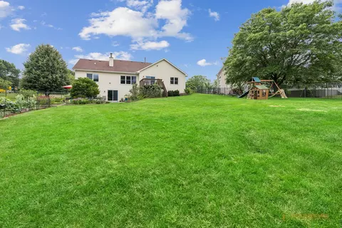Exterior - 1102 Joseph Cir, Johnsburg, IL 60051 photo 7 of 7
