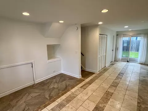Living - 1450 Sturbridge Ct, Hoffman Estates, IL 60192 photo 9 of 9
