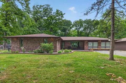 Exterior - 14309 K B Rd, Capron, IL 61012 photo 3 of 10