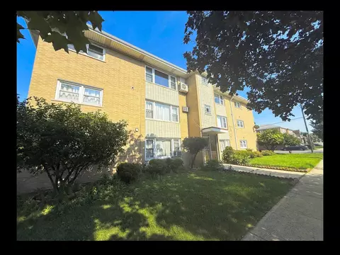 3820 W 47th St #2SE, Chicago, IL 60632