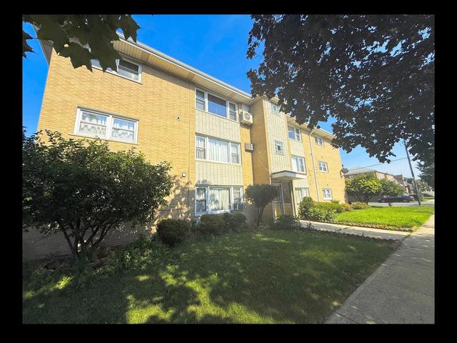 3820 W 47th St #2SE, Chicago, IL 60632