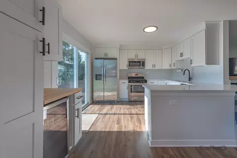 65 Laurel Trl, Wheeling, IL 60090 photo 10