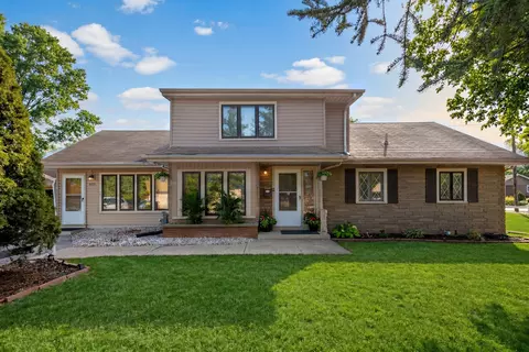 10715 Diversey Ave, Melrose Park, IL 60164
