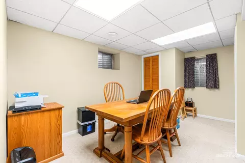 37 W907 Bowes Rd, Elgin, IL 60124 photo 27