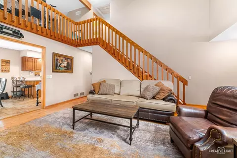 37 W907 Bowes Rd, Elgin, IL 60124 photo 4
