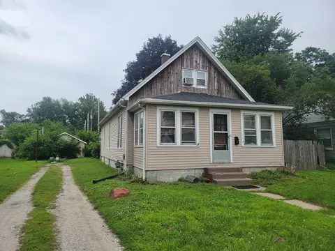 3313 9th St, Rock Island, IL 61201