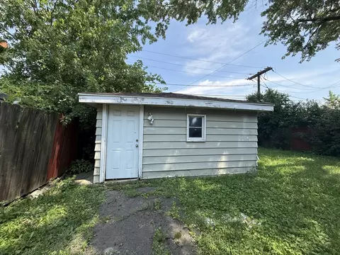 Exterior - 14929 Edbrooke Ave, Dolton, IL 60419 photo 3 of 5