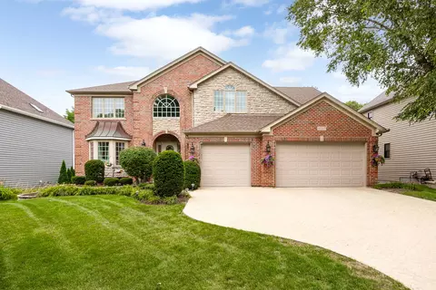 3547 Stackinghay Dr, Naperville, IL 60564