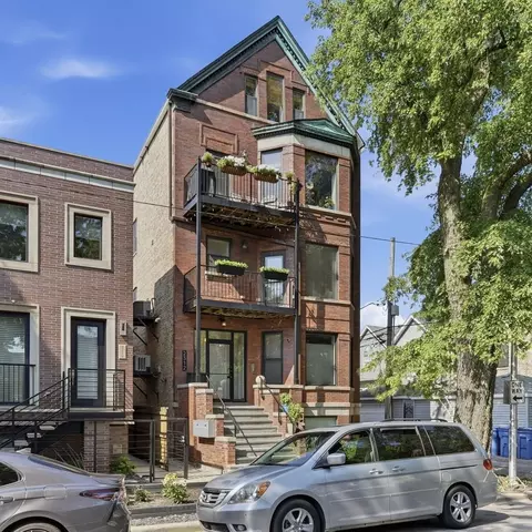 2312 W Mclean Ave #2S, Chicago, IL 60647