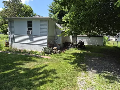 1405 S 1405 12 S 19 Ave, Viola, IL 61486 photo 4