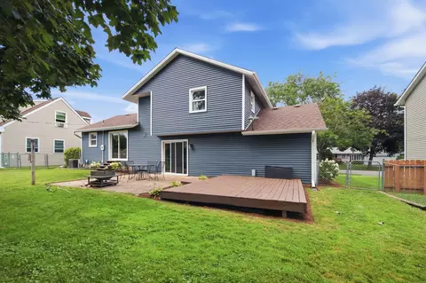 Exterior - 549 Arthur Dr, Cary, IL 60013 photo 3 of 7