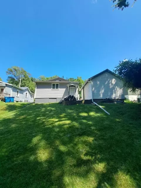 182 Hero St, Silvis, IL 61282 photo 5