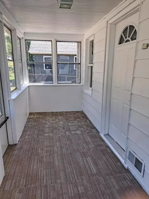 182 Hero St, Silvis, IL 61282 photo 8