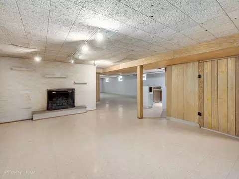 Living - 16 W055 63rd St, Willowbrook, IL 60527 photo 8 of 8