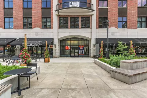 Exterior - 1 E Main St #422, Champaign, IL 61820 photo 6 of 8