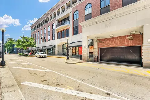 Exterior - 1 E Main St #422, Champaign, IL 61820 photo 4 of 8