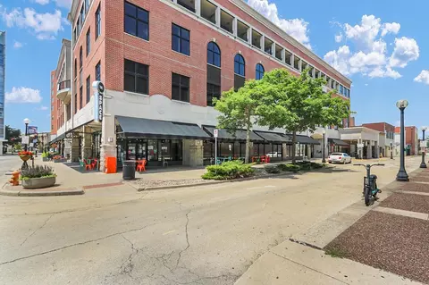 Exterior - 1 E Main St #422, Champaign, IL 61820 photo 5 of 8