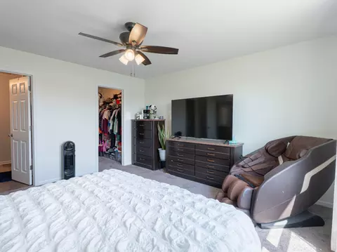 Bedroom - 1004 Daniel St, Plano, IL 60545 photo 2 of 3