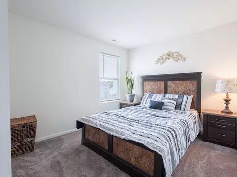 Bedroom - 1004 Daniel St, Plano, IL 60545 photo 3 of 3