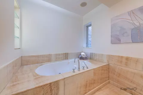 Bath - 24 E Scott St #2, Chicago, IL 60610 photo 2 of 6