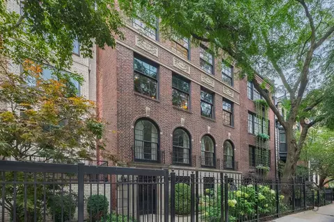 Exterior - 24 E Scott St #2, Chicago, IL 60610 photo 4 of 4