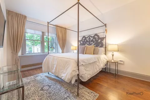 Bedroom - 24 E Scott St #2, Chicago, IL 60610 photo 1 of 5