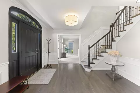Entry Way - 2265 River Woods Dr, Naperville, IL 60565 photo 2 of 6