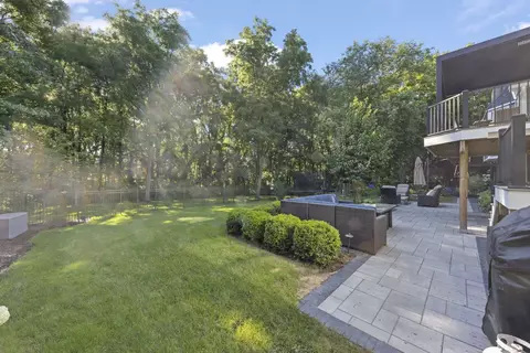 Exterior - 2265 River Woods Dr, Naperville, IL 60565 photo 5 of 15