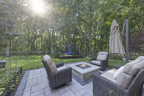 Exterior - 2265 River Woods Dr, Naperville, IL 60565 photo 11 of 15