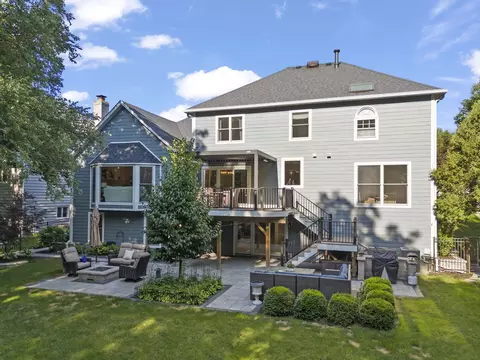 Exterior - 2265 River Woods Dr, Naperville, IL 60565 photo 12 of 15