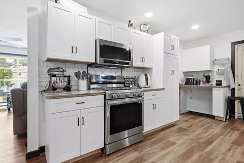 Kitchen - 400 Jersey Ave, Normal, IL 61761 photo 3 of 5