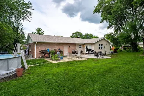 Exterior - 400 Jersey Ave, Normal, IL 61761 photo 4 of 9