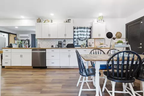 Kitchen - 400 Jersey Ave, Normal, IL 61761 photo 2 of 5