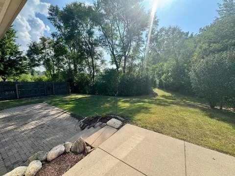 817 Casey Ln, Harvard, IL 60033 photo 2