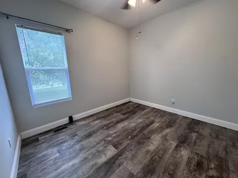 Bedroom - 450 Bicknell, Centralia, IL 62801 photo 3 of 7