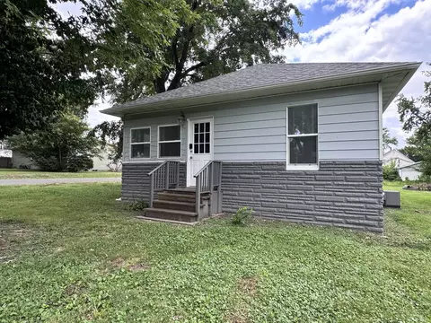 Other - 450 Bicknell, Centralia, IL 62801 photo 1 of 8