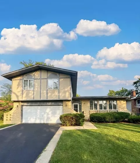 22421 Arquilla Dr, Richton Park, IL 60471