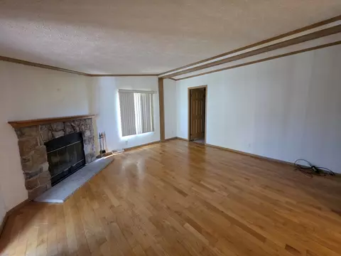 105 Champion Dr, Chenoa, IL 61726 photo 11