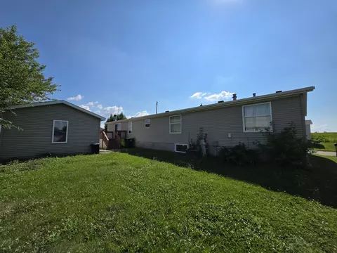 105 Champion Dr, Chenoa, IL 61726 photo 34