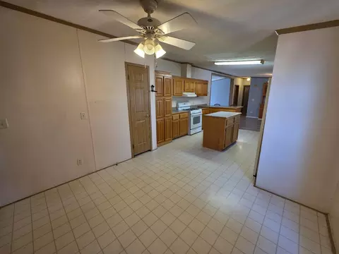 105 Champion Dr, Chenoa, IL 61726 photo 28