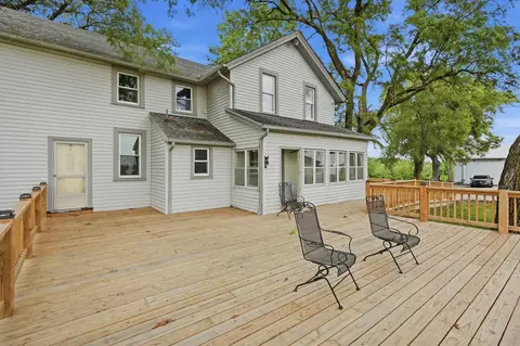 Exterior - 2737 E Indiana Ave, Beecher, IL 60401 photo 2 of 4