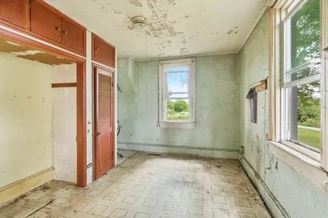 Bedroom - 2737 E Indiana Ave, Beecher, IL 60401 photo 1 of 5